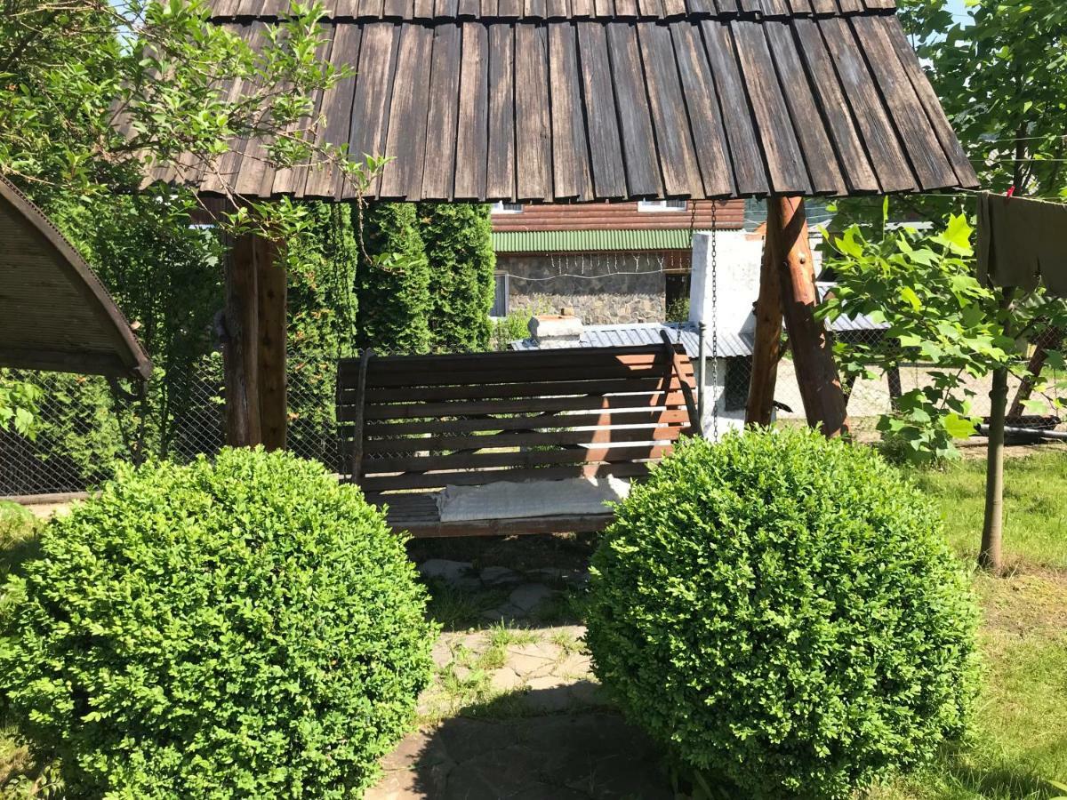 червона калина Private Estate Chervona Kalyna Yaremche
